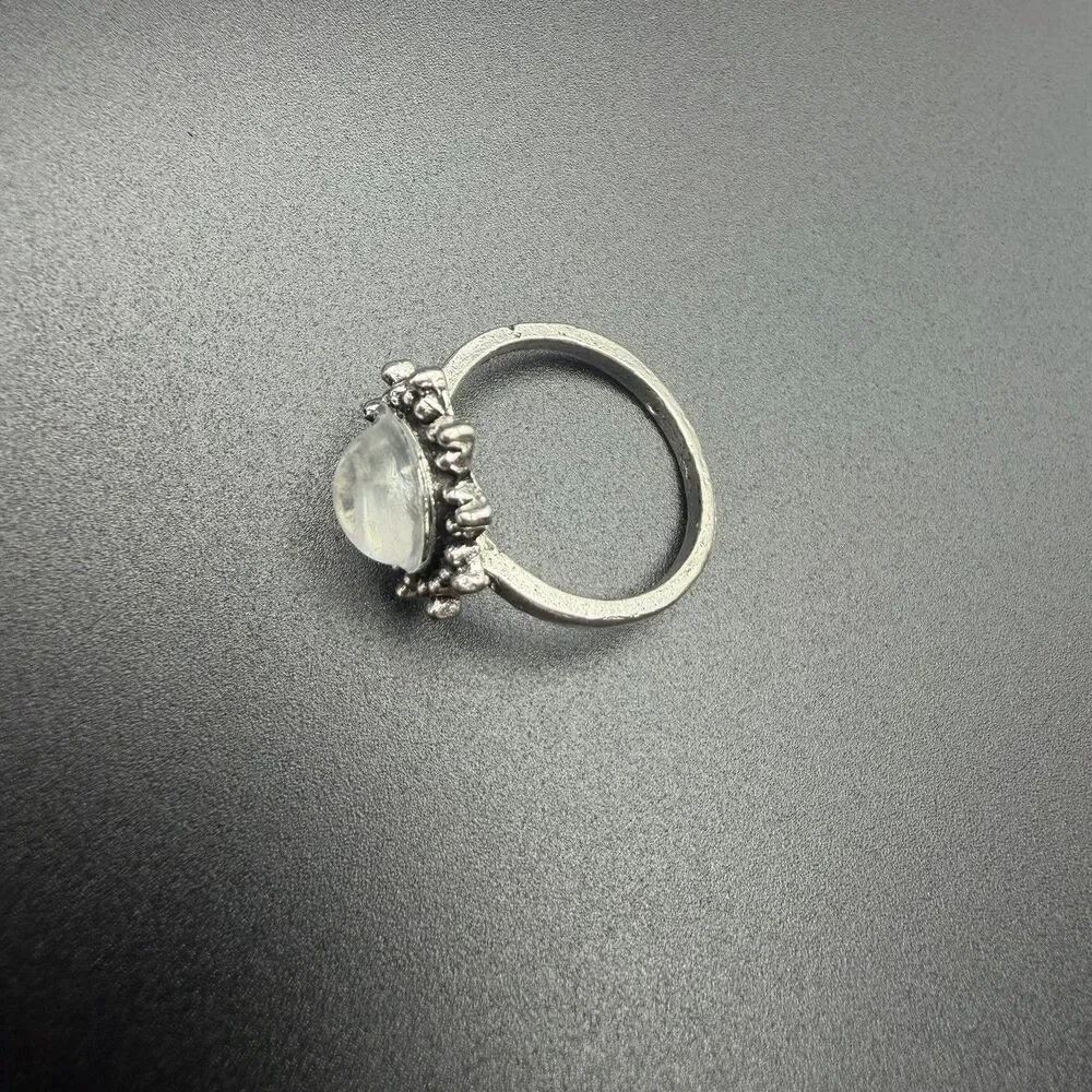Bohemian Style Ring - Starburst  Sundance Moonstone Silver Tone Women’s Sz 5.75